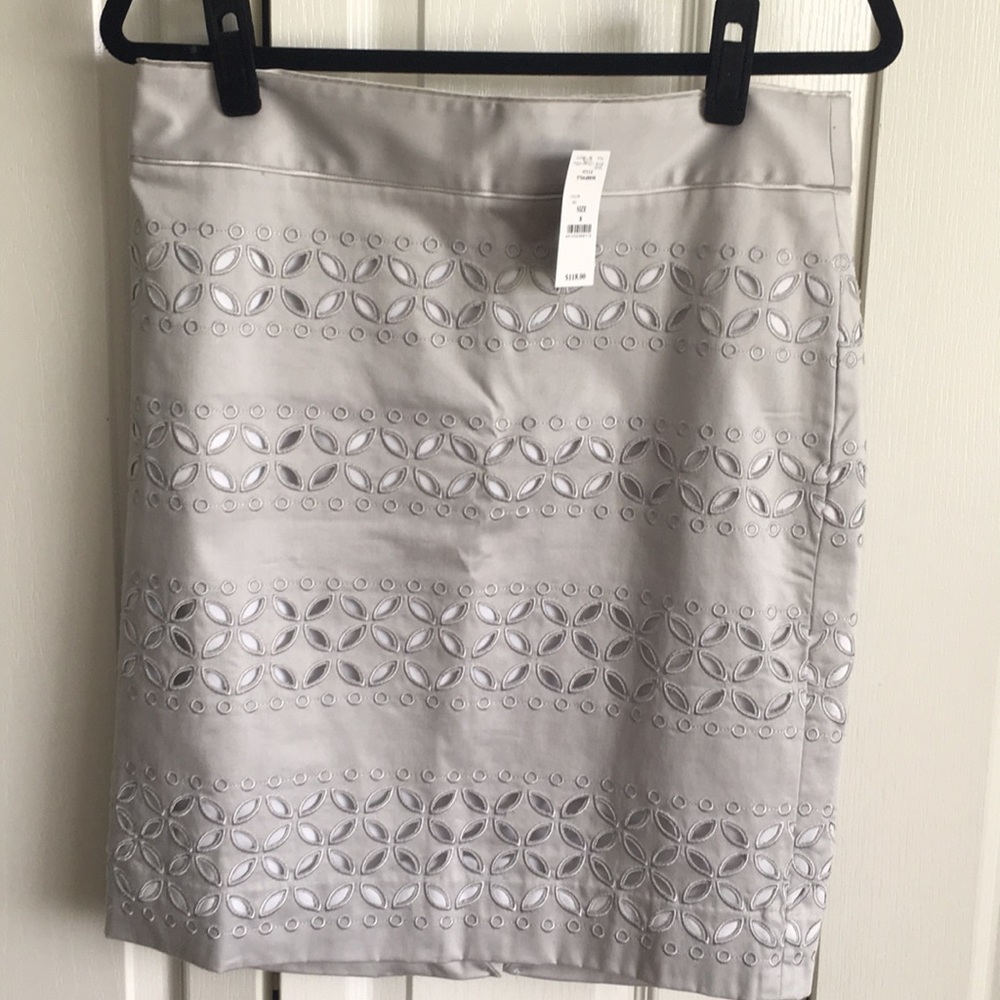 White House black market light gray eyelet skirt